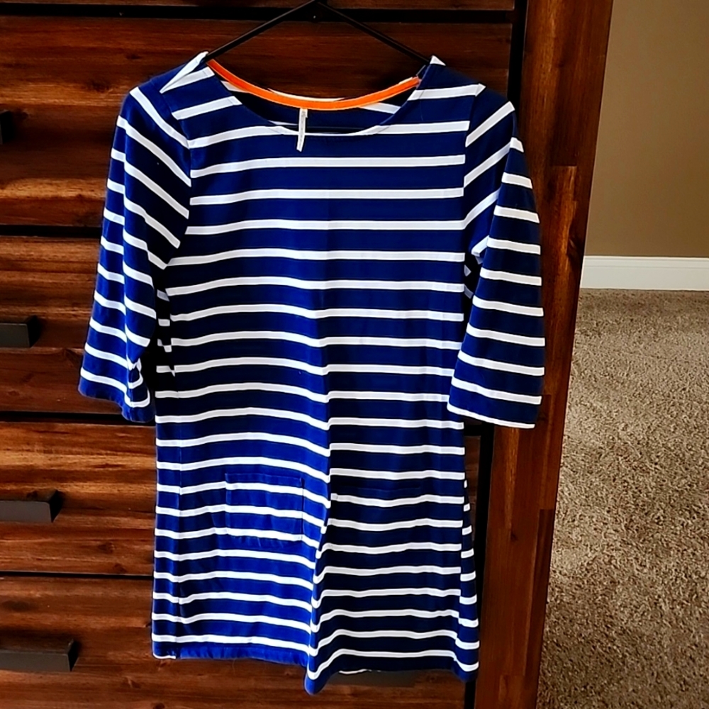 Three quarter sleeve dress